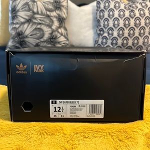 Ivy Park, Super Sleek 72